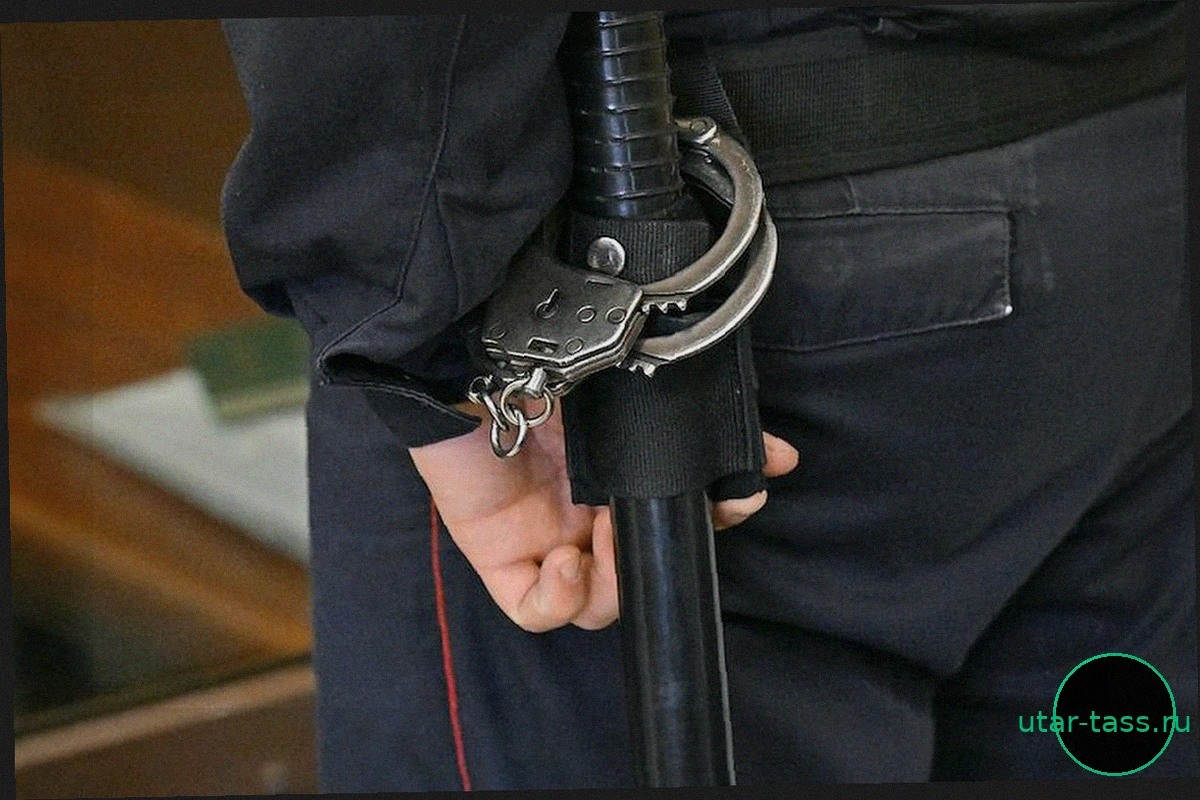 Двое мужчин приговорены к 15 годам колонии за изнасилование несовершеннолетней и другие преступления