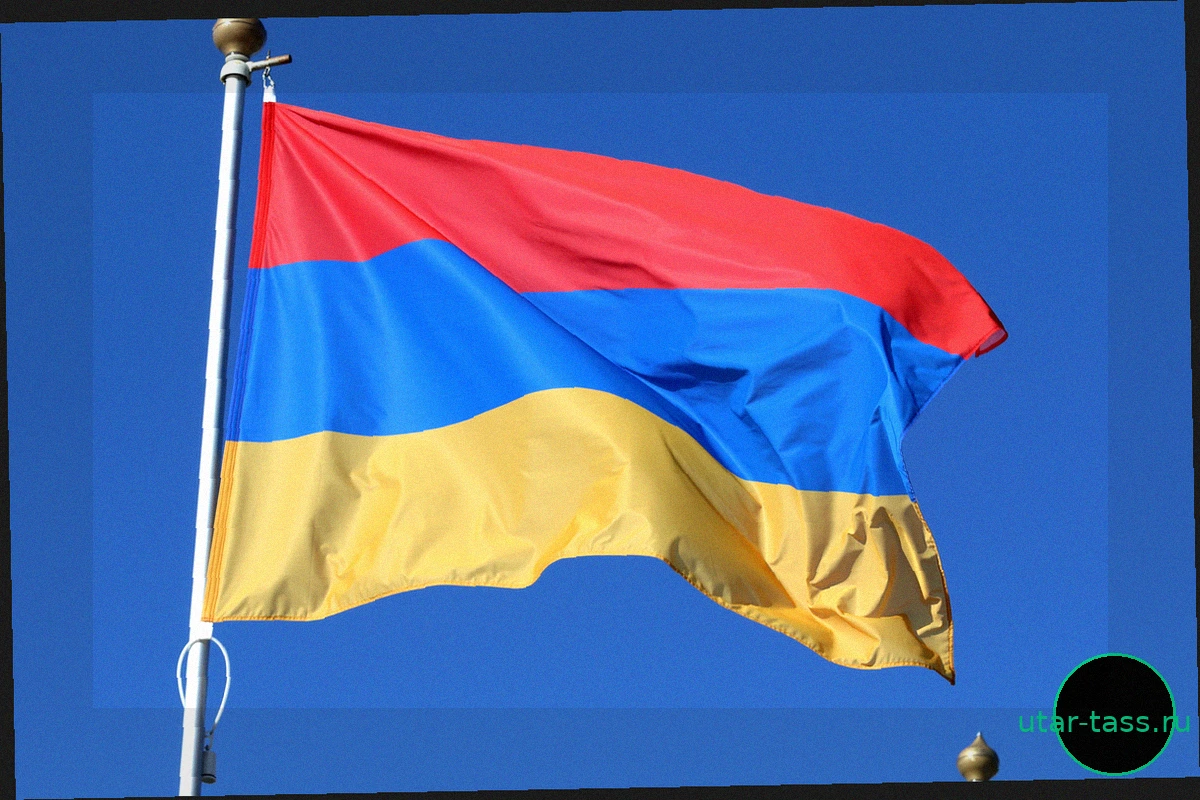 Выступающие за союз с Россией армяне вышли на многотысячный митинг в Ереване