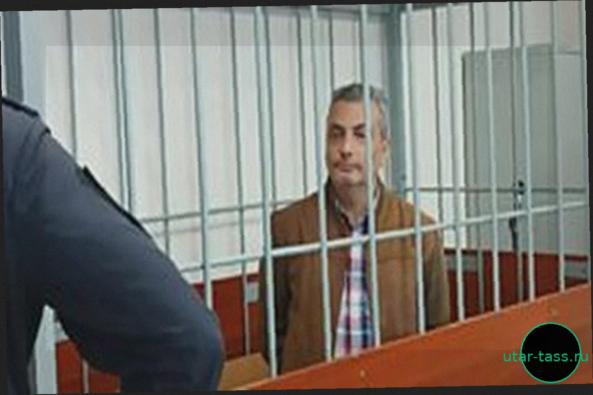 Кто такой Лев Шлосберг и за что его приговорили к 11 годам?